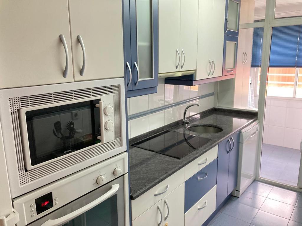 Apartamento Grande, 2 Dormitorios, Garaje Gratis Madrid Dış mekan fotoğraf